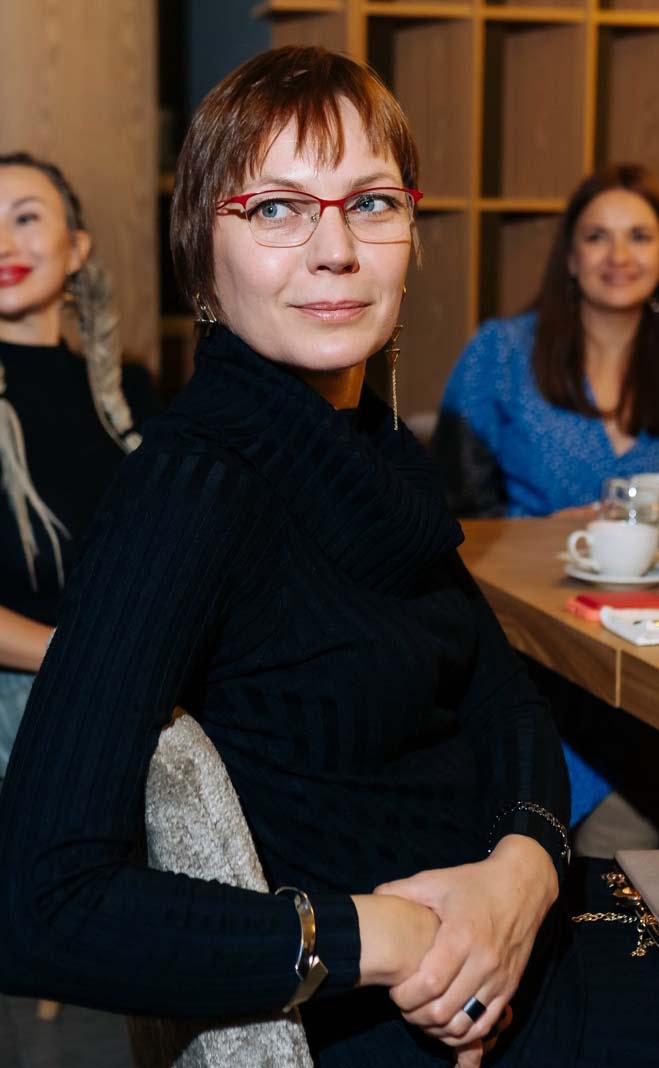 Звездина Лариса